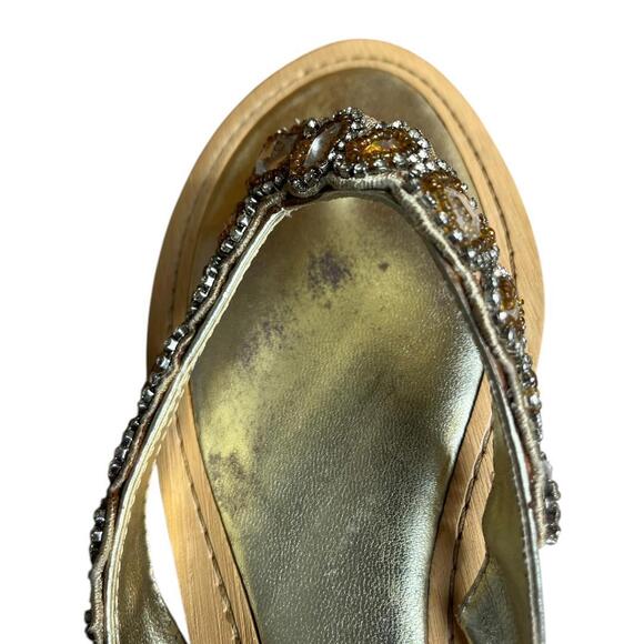 Stuart Weitzman Women's Thong Slide on Sandals Metallic Gold, Rhinestones, Sz 6M - Picture 7 of 12